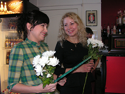 Жанна Ращектаева и Ксения Гусихина принимают поздравления