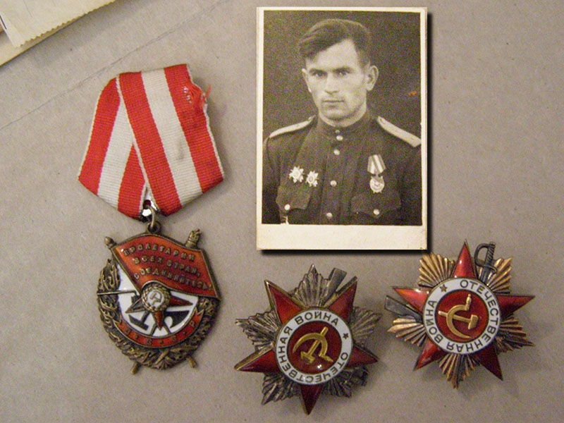 В октябре 1943 года был награжден орденом Красной звезды I-й степени. В марте 1944-го — орденом Красного Знамени, в августе 1944 года — орденом Отечественной войны II-й степени