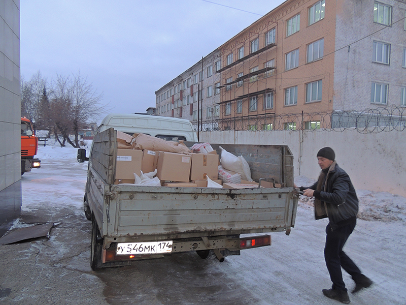 Через минуту гуманитарный груз возьмет курс на Челябинск