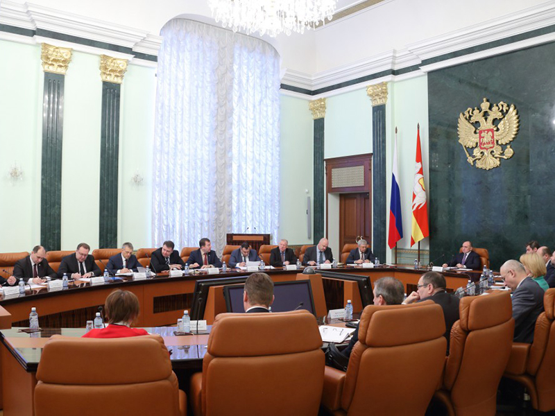 Борис Дубровский призвал членов правительства действовать быстрее остальных