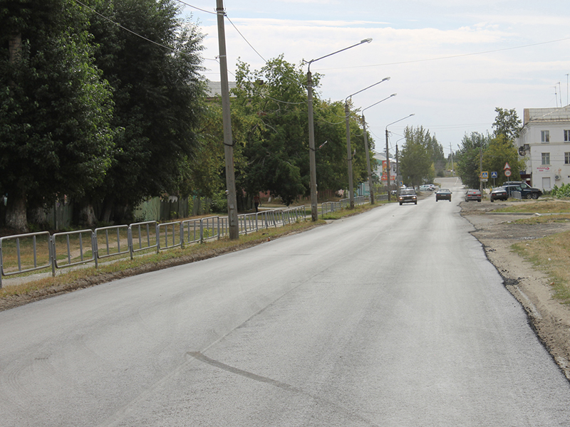Автолюбители уже могут оценить новое дорожное полотно по улице Лобашова