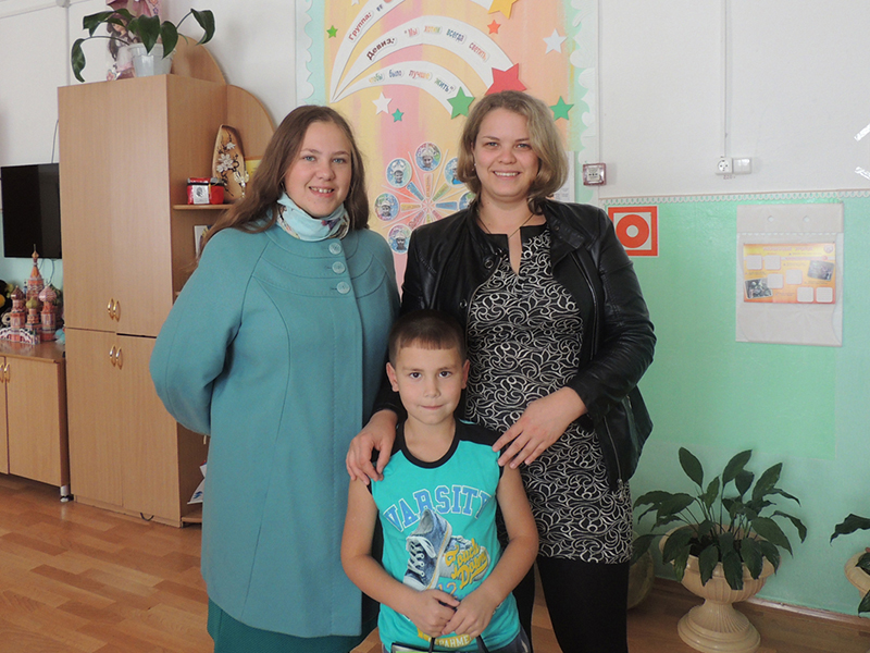 Каслинский комплексный центр продолжает участвовать в акции Центра помощи детям «Поздравь ребенка»