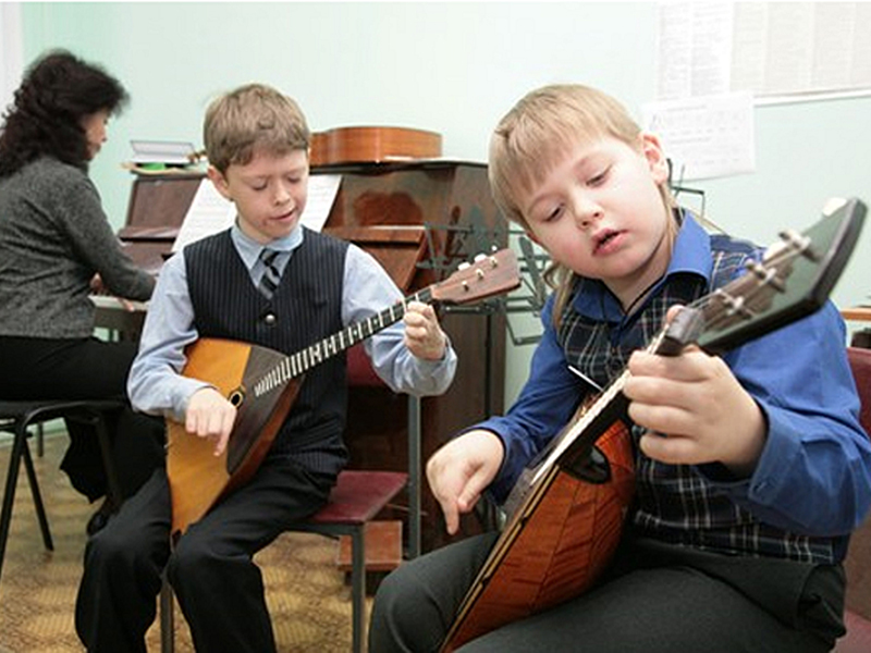 Каслинская ДШИ приглашает учиться в музыкальной школе