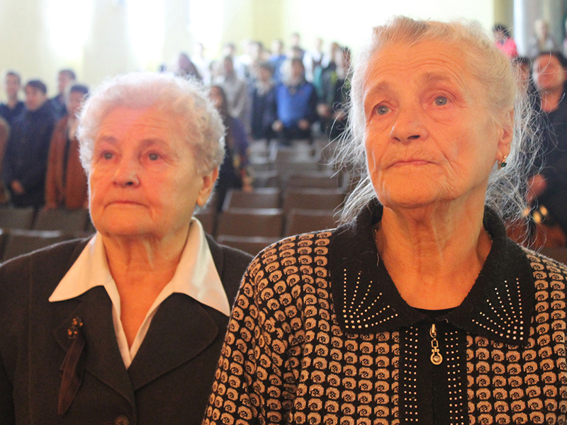 Александра Алексеевна Колянова и Нина Алексеевна Сафонова – дочери Алексея Яковлевича Лазарева, погибшего в марте 1945 года