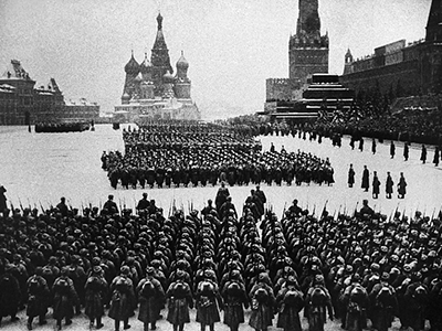7 ноября. День проведения военного парада на Красной площади в 1941 году