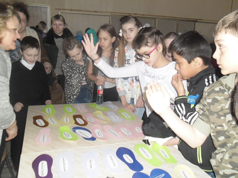 Дети участвуют в конкурсе «Литературные следы», который проводит Антонида Павловна Санникова