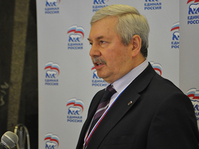 Владимир Мякуш рекомендовал партийцам больше встречаться с жителями