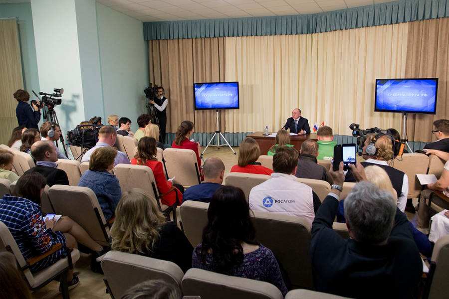 Губернатор посетил Карабаш и пообщался с журналистами