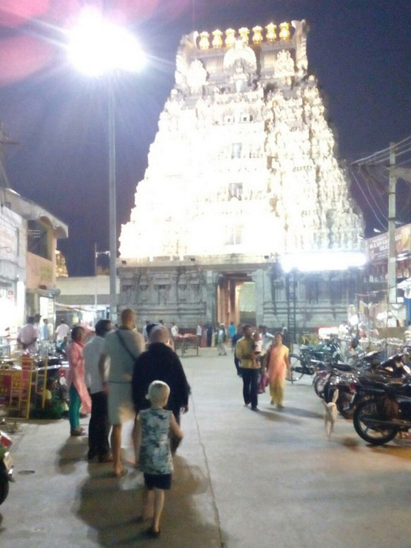 Ворота в храм Тирумалы Венкатешвары