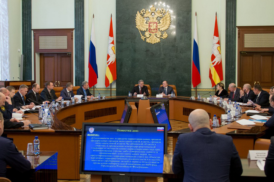 Дубровский провел заседание антитеррористической комиссии